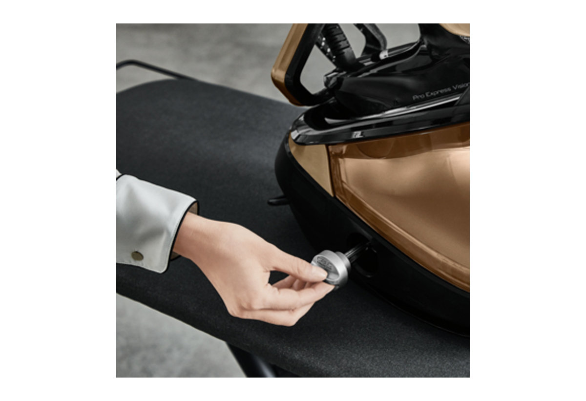 Απεικονίζεται το σύστημα σιδερώματος